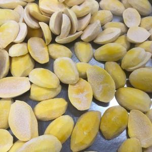 Mango Congelado IQF, Mitades de Mango Maduras, Bloques de Pulpa para Postres y Bebidas Tropicales, Ingrediente a Granel al por Mayor en Vietnam - Product Image 6