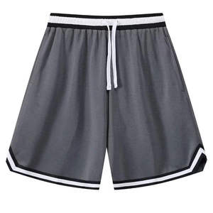 Shorts coupe-vent personnalisés à prix abordable pour hommes – Légers, respirants, imperméables, pour la course, la plage et les loisirs - Product Image 4