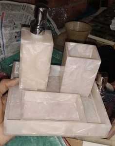 Juego de baño de resina con efecto de hojuelas doradas, dispensador de jabón líquido color crema mármol, soporte para cepillos de dientes, jabonera, bandeja rectangular para baño, hotel, hogar - Product Image 3