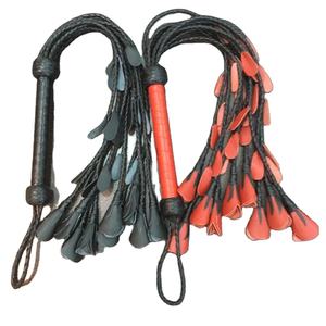 Flogger en cuir fait à la main Rose fleur pagaie avec des glands en cuir fouet de cheval fouet pour Couple en cuir fouet en cuir personnalisé - Product Image 1