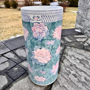 Porte-parapluie rose luxueux à motif floral imprimé, parfait pour la décoration intérieure, les halls d'hôtel, les bureaux de réception et les cadeaux. - Product Image 1