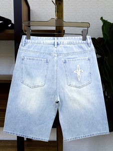 Shorts cargo oversize en denim coupe décontractée, denim épais, denim premium, appliqué étoile bleu clair, Jorts - Product Image 3
