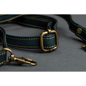 Sangle de remplacement en cuir de vachette pleine fleur faite à la main et sangle de caméra florale usinée de haute qualité avec boutons-pression en laiton antique - Product Image 2