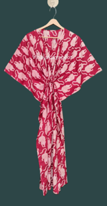 Vibrante Vestido Kaftan Magenta con Estampado de Leopardo, Elegante Escote en V, Mangas Estilo Kimono, Algodón Transpirable de Primera Calidad, Cintura Alta Asimétrica - Product Image 3