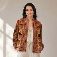 Blouson bomber rose en velours de coton tricoté et brodé, style floral bohème, design éco-responsable, respirant, veste Suzani