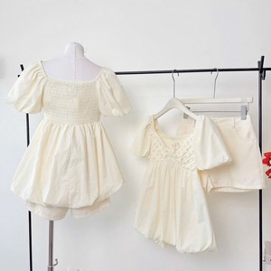 Robe Babydoll Blanche Unie à Manches Courtes et Col Carré, Style Doux, avec Short Intégré, Respirante et Séchage Rapide, Tissée 100% Coton, Vente en Gros Usine - Product Image 3