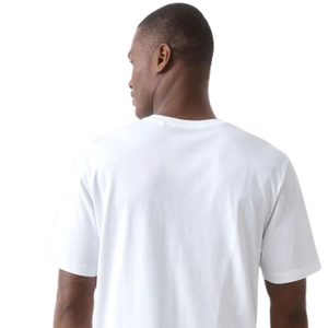 เสื้อยืดคอกลมทรงปกติสำหรับผู้ชาย แขนสั้น สวมใส่สบาย ขายส่ง เสื้อเจอร์ซีย์ลำลอง เสื้อผ้าพื้นฐานสำหรับทุกวัน ผู้ผลิตและจำหน่าย OEM คุณภาพสูง - Product Image 4