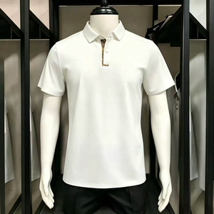 Chemise décontractée pour homme en coton tricoté bleu marine à manches courtes, avec bordure contrastante orange et imprimé sur le devant, coupe classique, infroissable - Product Image 3