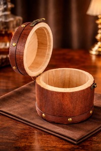 Pot de rangement en bois le plus vendu pour les cornichons faits maison ou les épices et les ingrédients traditionnels indiens, disponible au meilleur prix - Product Image 4