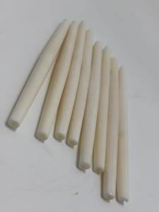 Cuentas de hueso de 1 pulgada con un diseño alargado tradicional, ideales para la fabricación de joyas, accesorios para el cabello, manualidades y decoración. - Product Image 2