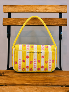 Sac à bandoulière pour femme, fait main, orné de fleurs et de perles, léger et écologique |   Sac à main de luxe en perles de rocaille |   Sac à main de créateur de mode - Product Image 5