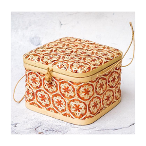 Panier en bambou artisanal, panier de rangement en bambou naturel pour la décoration intérieure, Vietnam par 99 Gold Data - Product Image 1