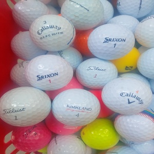 Pelotas de Golf Recicladas Premium, Limpiadas y Clasificadas Profesionalmente para Suministro B2B - Product Image 1