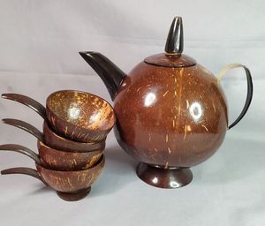 Théière en bois de coco finition naturelle, fabriquée à la main au Vietnam, pour le service du thé, décoration rustique et vente en gros pour les exportateurs. - Product Image 1