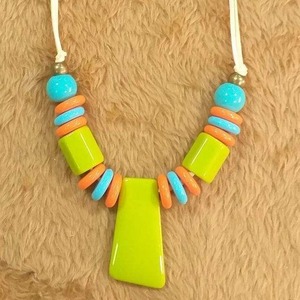 สร้อยคอเรซิ่นสไตล์โบฮีเมียนวินเทจ น้ำหนักเบา งานแฮนด์เมด จี้หลากสี สร้อยคอสำหรับทุกเพศ เหมาะสำหรับงานปาร์ตี้ ฤดูร้อน ชายหาด แฟชั่นทันสมัย - Product Image 1