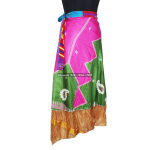 Jupes Vintage en Soie Magique, Jupe Longue Enveloppante de 38 pouces, Jupe Halter Tube Grande Taille, Jupe Enveloppante Vintage en Soie Magique Provenant de Jaipur, Inde, issue de Sarees Indiens - Product Image 2