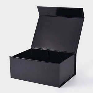 Caja de Regalo Magnética Rígida A5 al por Mayor con Cinta, Caja de Embalaje Magnética Blanca Plegable de Lujo - Product Image 3