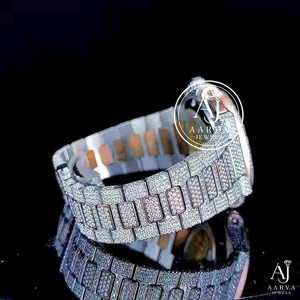 Reloj de Lujo con Movimiento ETA de Cuarzo, Resistente al Agua 3ATM, Números Arábigos, Cristal, Brazalete de Acero Inoxidable, Bisel con Diamantes para Hombre - Product Image 3