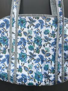 Bolso Tote Acolchado Ligero de Color Sólido al por Mayor, Bolso de Hombro de Gran Capacidad con Forro de Algodón Suave para Mujer, Todas las Temporadas - Product Image 3