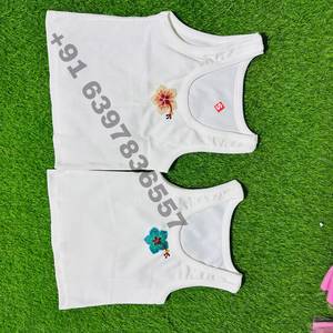 Camiseta sin mangas de algodón negro a bajo precio con diseño de flores bordadas, chaleco sin mangas hecho a mano para niñas, ropa informal infantil. - Product Image 3