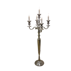 Candélabre de luxe en métal argenté de 105 cm de haut, 5 bras, centre de table élégant pour mariage, porte-bougie de sol en aluminium poli pour événement - Product Image 1