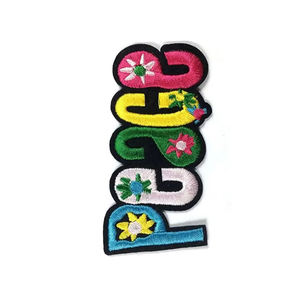 Patch brodé alphabet coloré, thermocollant, motif lettre décoratif pour vêtements - Product Image 1