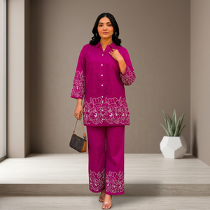 Ensemble Kurti pour femmes tendance, brodé de fleurs, coupe ample et style ethnique traditionnel, pour un usage décontracté - Product Image 5