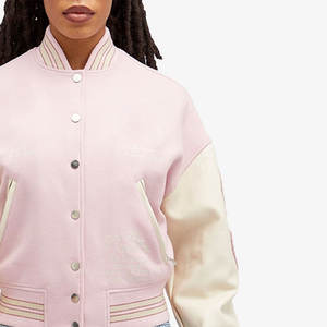 Blousons universitaires pour femmes, coupe ajustée, design personnalisé, respirants, écologiques, les plus vendus, qualité supérieure, OEM ODM, vêtements décontractés, traitement brut - Product Image 5