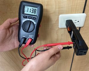 Divisor de Línea de Corriente Alterna con GFCI para Material ABS 120V - Product Image 1