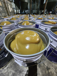 Lithium grease EP2 EP2.5 EP3 <b>Synthetic</b> Base <b>oil</b> Affordable price Yellow Grease for equipment heavy load. - Product Image 3