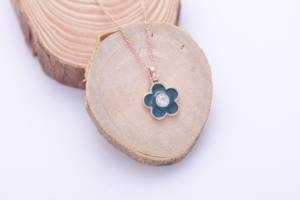 Colgante de Plata de Ley 925 con Esmalte Azul y Diamantes Florales, Joyería de Regalo para Mujer - Product Image 4