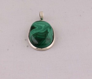 Vente en gros de pendentifs en malachite naturelle, argent sterling 925, grand ovale, pierre verte rayée, collier avec breloque, bijoux de haute qualité - Product Image 6