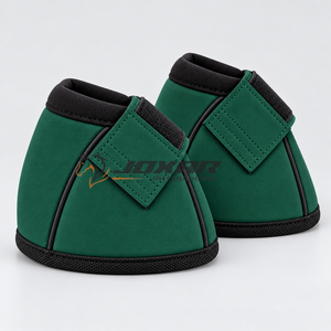 Protège-ongles pour chevaux conçus en caoutchouc léger et flexible avec fixation sécurisée pour protéger les sabots pendant l'exercice - Product Image 1