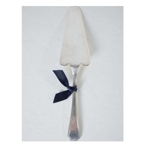 Artistic Cake Serving Utensil <b>Crafted</b> From Durable Metal For Elegant Dessert Presentation At Gatherings - Product Image 1