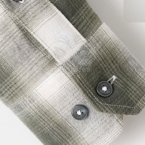 Chemise en flanelle pour homme de haute qualité, sur mesure, à carreaux, manches longues, mélange de coton avec fermeture à boutons durable - Product Image 5
