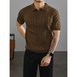 Polo Retro y Elegante, Camiseta de Manga Corta para Hombre, Estilo Veraniego de Lujo Ligero, Cuello con Solapa a Rayas, Tejido de Punto - Product Image 1