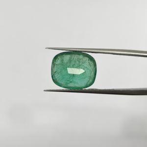 มรกตทรงคุชชั่นสีเขียว 6.81 กะรัต จากแซมเบีย ตามแผนภูมิพลอยราตติ 7.25 - Product Image 5