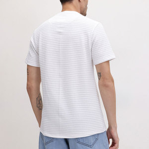 Camiseta de Manga Corta para Hombre, Cuello Redondo, Tejido Waffle Blanco, Corte Regular, Color Sólido, Transpirable, de Algodón - Product Image 4