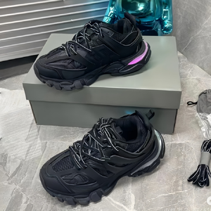 Chaussures de créateur de luxe originales pour hommes Track 3.0 LED, chaussures de marche de haute qualité, chaussures décontractées épaisses, chaussures de sport pour femmes - Product Image 5