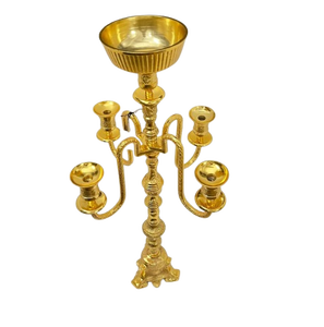 Candelabro de latón chapado en oro hecho a mano, estilo antiguo, para lámpara de aceite, soporte decorativo para velas Diya, para el hogar o el templo. - Product Image 1