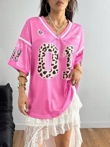 Pink Mesh Street Fashion American Football Jersey Women Loose Fit V Neck Leopard Number Graphic Breathable Polyester <b>Top</b> OEM - Product Image 2