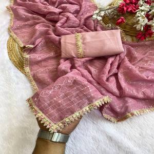 Sari VASTRA COTTAGE Premium en Rosa Polvoriento, Suave y Texturizado, con Bordado de Lentejuelas y Hilos Pesados, y Borde Multicolor de Diseño - Product Image 3