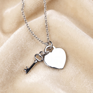 Collar de Plata de Ley 925 con Colgante de Candado y Llave, Estilo Minimalista, Hecho a Mano, para Bodas, Fiestas, Unisex, para Mujer - Product Image 1