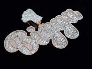 Pendentif personnalisé en forme d'émeraude avec nom, lettres superposées VVS1, en argent 925, 5,0 pouces, style hip-hop massif, bijoux de luxe sur mesure - Product Image 3