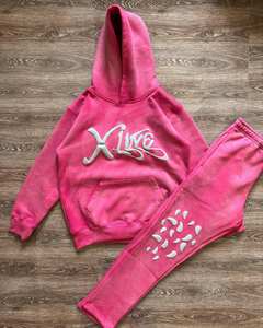 Conjunto Deportivo Oversize – Sudadera con Logo Desgastado y Pantalones Deportivos de Pierna Ancha - Product Image 5