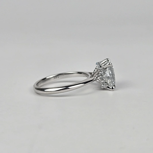 แหวนหมั้นเพชรทรงเจ้าหญิง VIBHINI ทอง 14K ประดับเพชรแบบ Bezel Setting เครื่องประดับหรูหราสำหรับผู้หญิง รับรองโดย IGI รุ่น VR-593 - Product Image 4