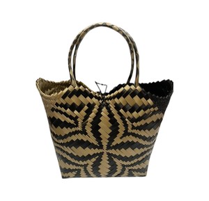 Sacs et sacs à main tissés en plastique faits à la main de marque supérieure, prix de gros, pour les trajets quotidiens décontractés et les voyages - Product Image 1