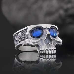 Anillo de Calavera BOJ 01, Anillo Gótico para Motociclistas, Joyería Vintage de Calavera Plateada para Hombre, Anillo de Estilo Rocker, Joyería Punk Gótica, Precio Bajo, Gran Venta - Product Image 1