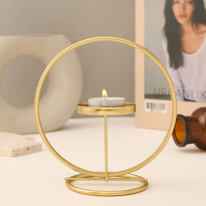 Porte-bougie décoratif en métal fait main pour centre de table de mariage, support à bougie vintage en fer pour événements, fêtes et décoration intérieure - Product Image 1