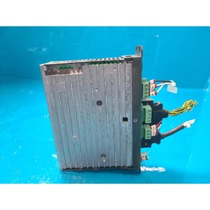 Amplificateur servo AC SANYO DENKI PY2E015A, série de contrôle de mouvement, utilisé comme pièce détachée d'équipement semi-conducteur d'occasion - Product Image 1